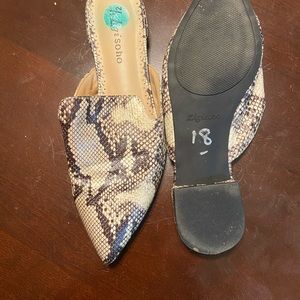 Ziti soho slide in animal print shoe size 7.5